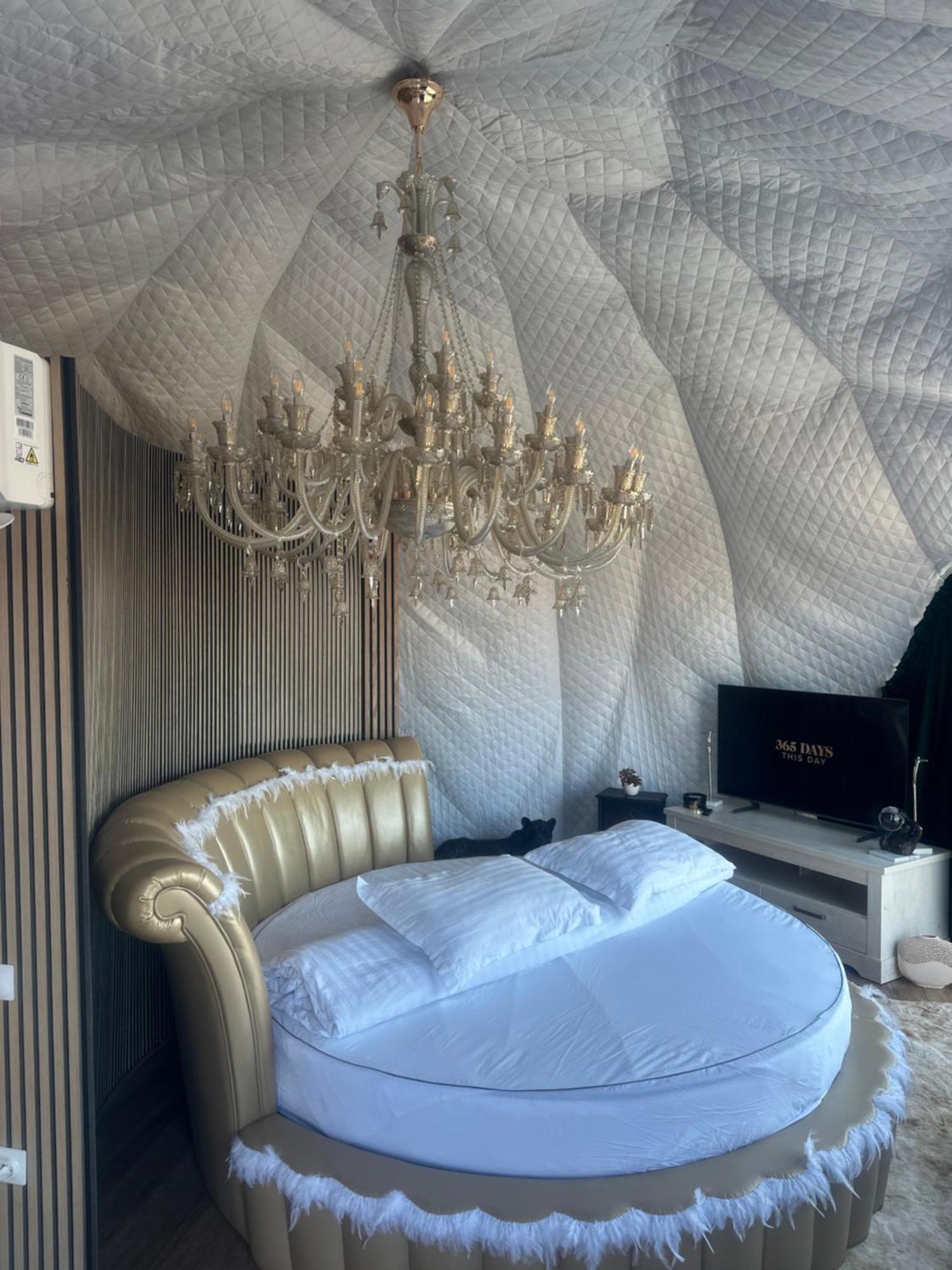 Cabana 365 ブラショフ エクステリア 写真